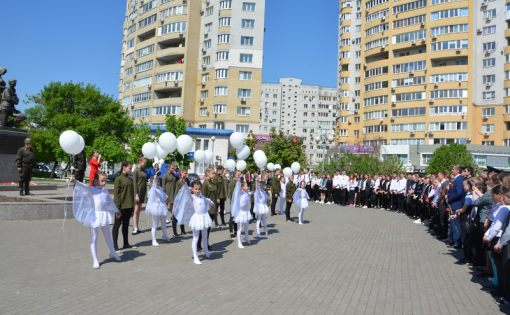 Торжественный митинг состоялся у памятника «Герою, отвоевавшему для нас право жить»