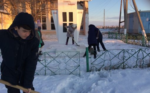 Патриотическая акция "Обелиск" прошла в Озинках