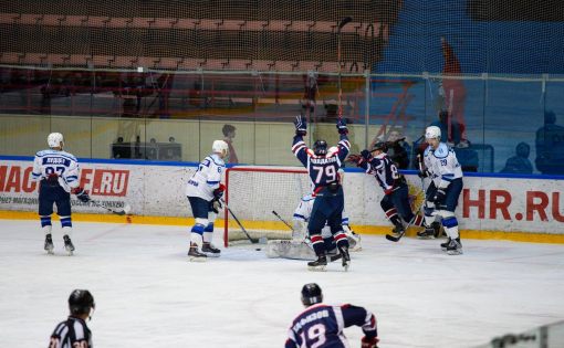 «Кристалл» забрал пять очков у чемпиона «регулярки»