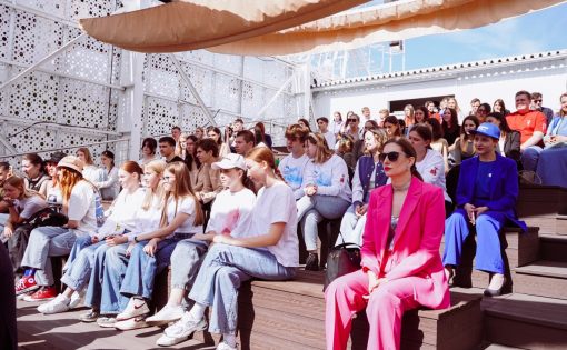 «Знай, люби, гордись, приумножай!»: День молодежи в Саратове