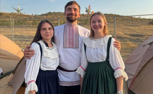Ай, что ТВОРЯТ наши на «Таврида.АРТ»!