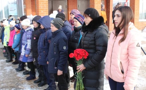 В селе Орловское Марксовского района открыта памятная доска Герою Советского Союза Венцелю В.К.