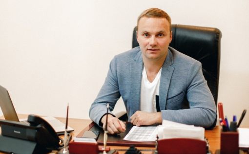Илья Левин