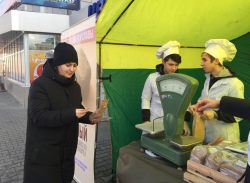 Жителям Вольска раздали «блокадный» хлеб в память о мужестве ленинградцев в годы войны